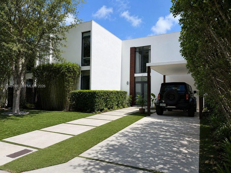 For Rent: $15,500 (4 beds, 3 baths, 2890 Square Feet)