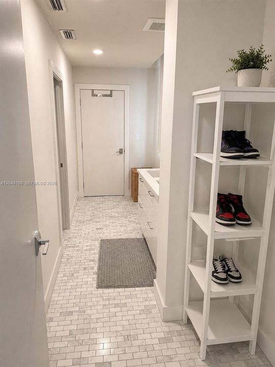 For Rent: $15,500 (4 beds, 3 baths, 2890 Square Feet)