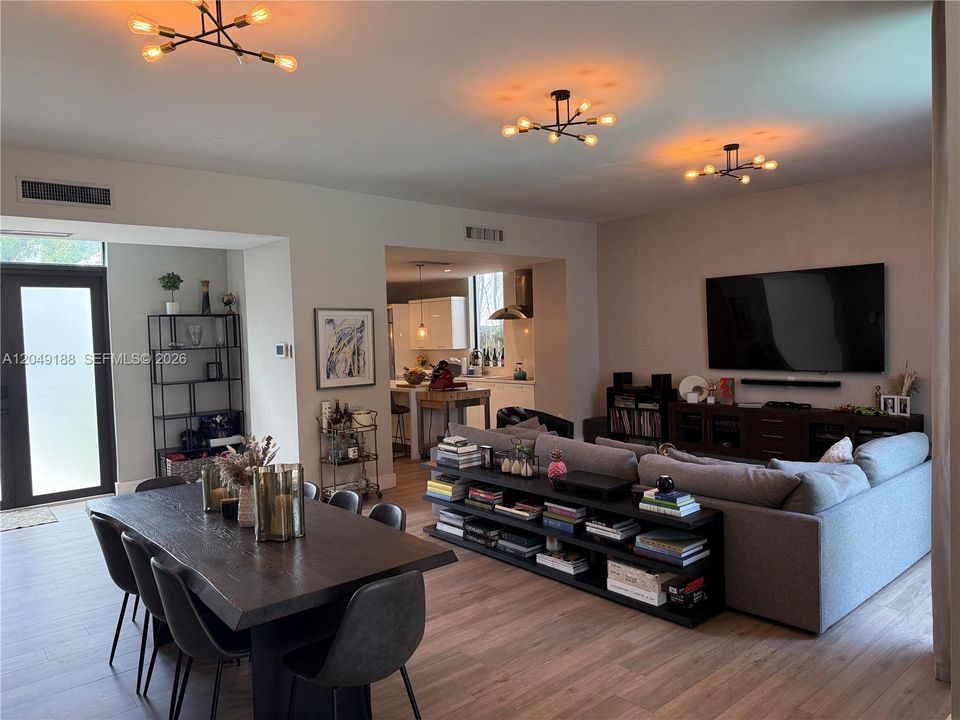 For Rent: $15,500 (4 beds, 3 baths, 2890 Square Feet)