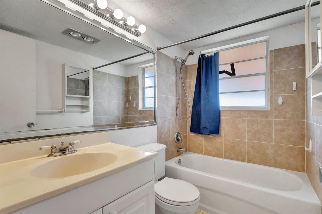 FULL BATH