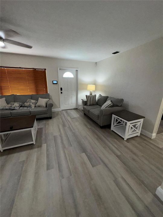 For Rent: $3,500 (3 beds, 2 baths, 1576 Square Feet)