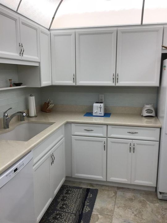 Ocean Trails Kitchen 3