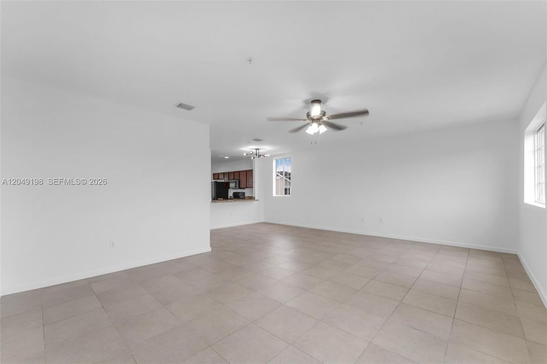 For Rent: $2,500 (3 beds, 2 baths, 2415 Square Feet)