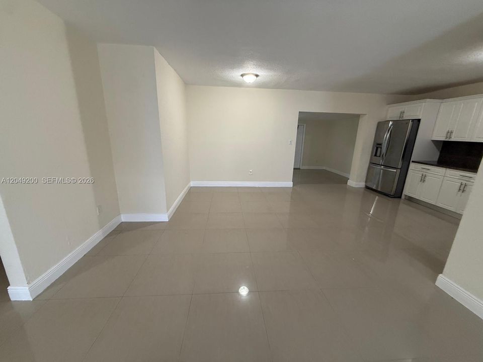 For Sale: $520,000 (3 beds, 2 baths, 1250 Square Feet)