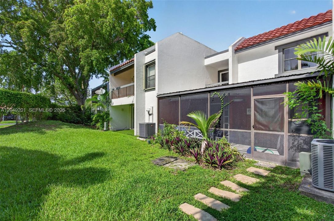 For Rent: $3,100 (2 beds, 2 baths, 1155 Square Feet)