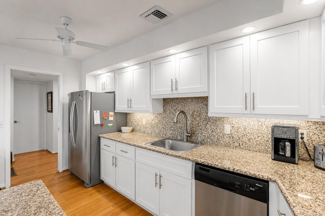 Virtually Modified Kitchen 5