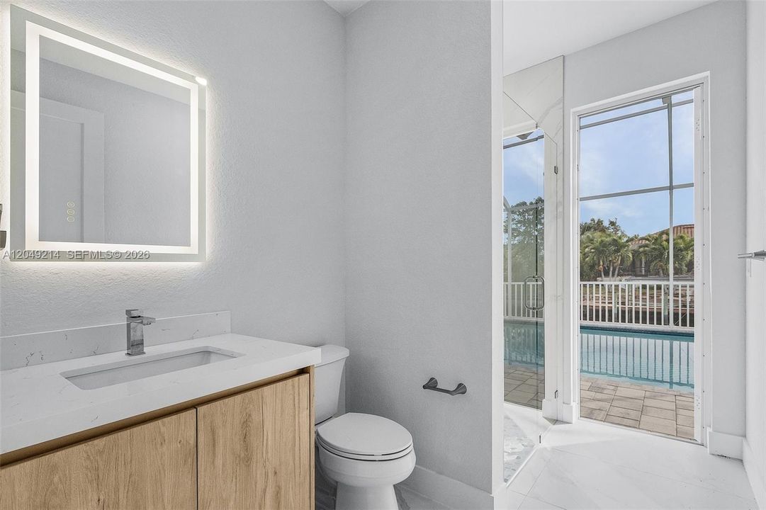 En Venta: $955,000 (4 camas, 3 baños, 2350 Pies cuadrados)