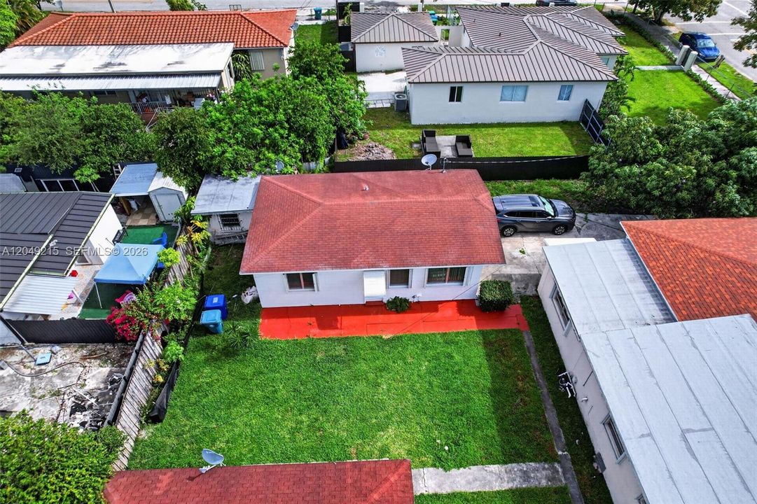 For Rent: $1,900 (2 beds, 1 baths, 1001 Square Feet)