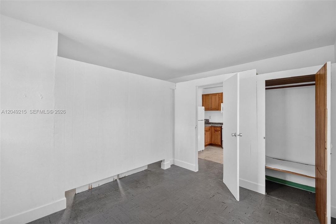For Rent: $1,900 (2 beds, 1 baths, 1001 Square Feet)