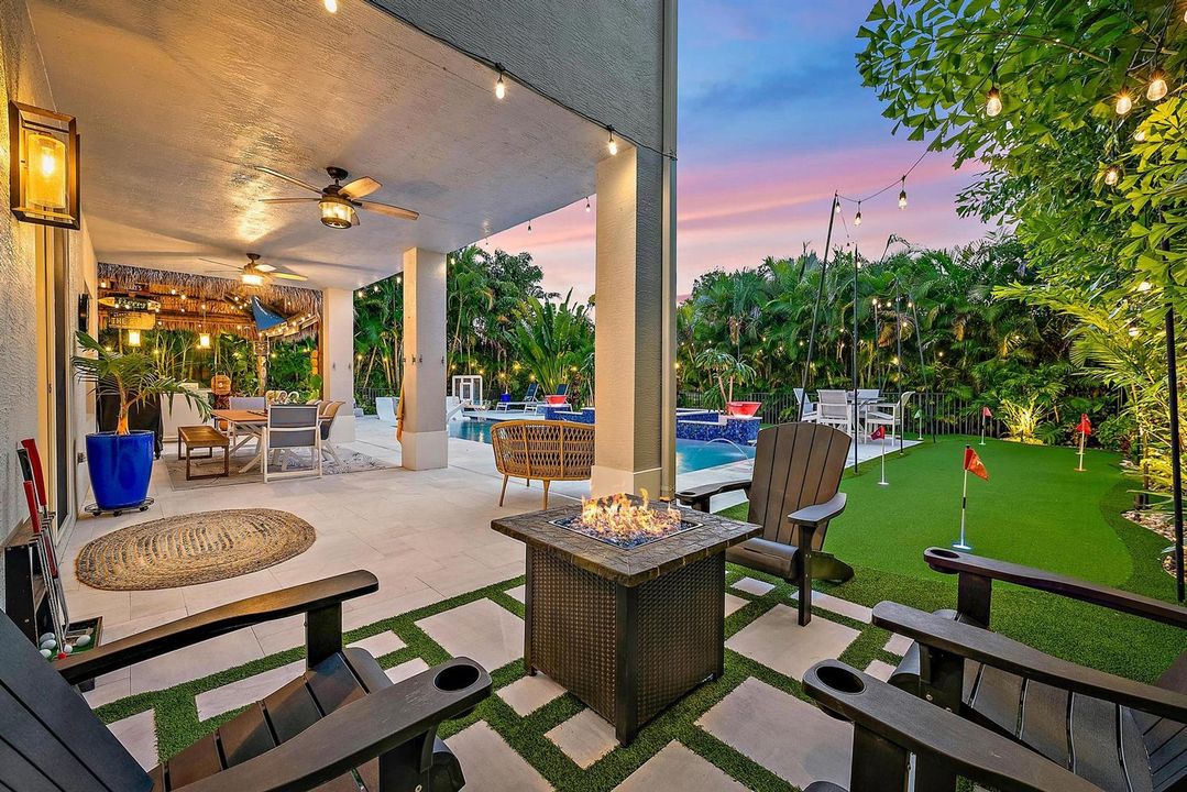 Backyard & Back Exterior