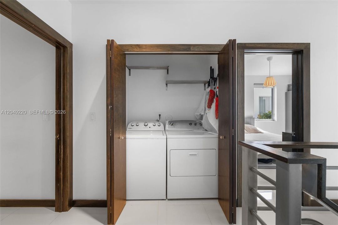 For Rent: $7,998 (3 beds, 3 baths, 2219 Square Feet)