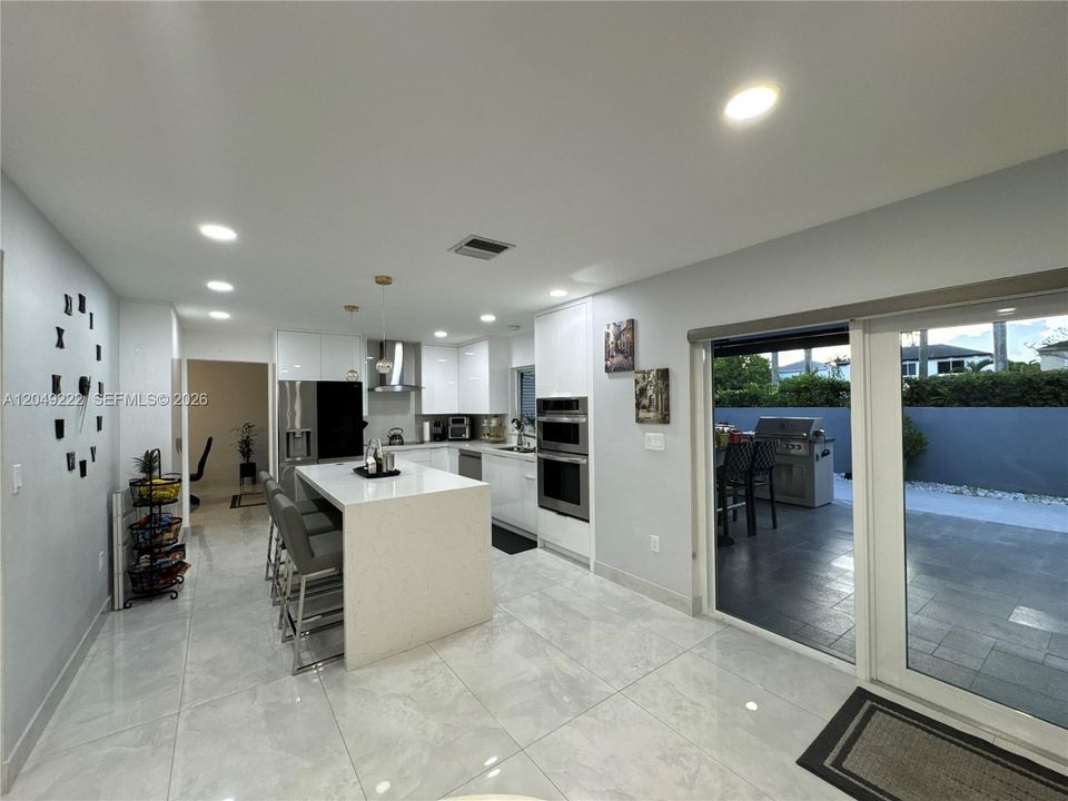 For Rent: $4,700 (4 beds, 3 baths, 2638 Square Feet)