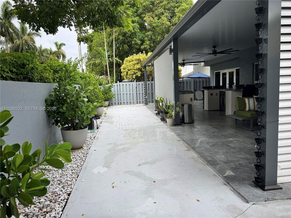 For Rent: $4,700 (4 beds, 3 baths, 2638 Square Feet)