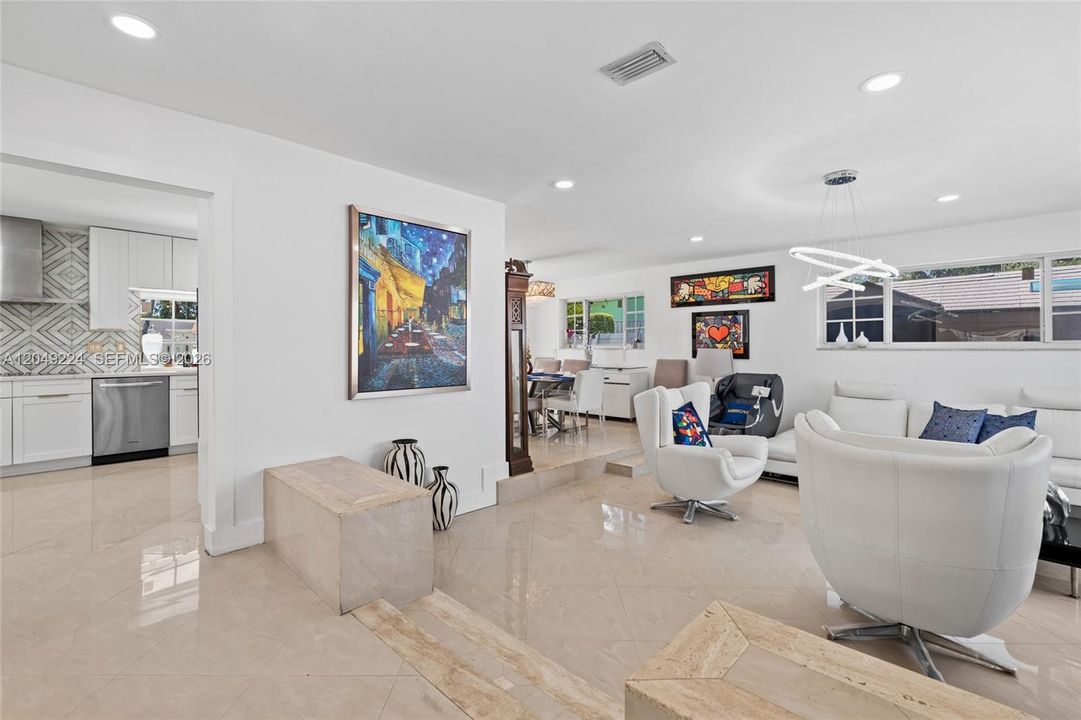 For Sale: $1,595,000 (5 beds, 3 baths, 2823 Square Feet)