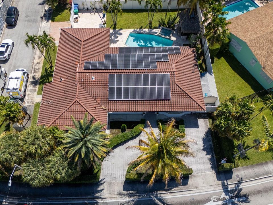 For Sale: $1,595,000 (5 beds, 3 baths, 2823 Square Feet)