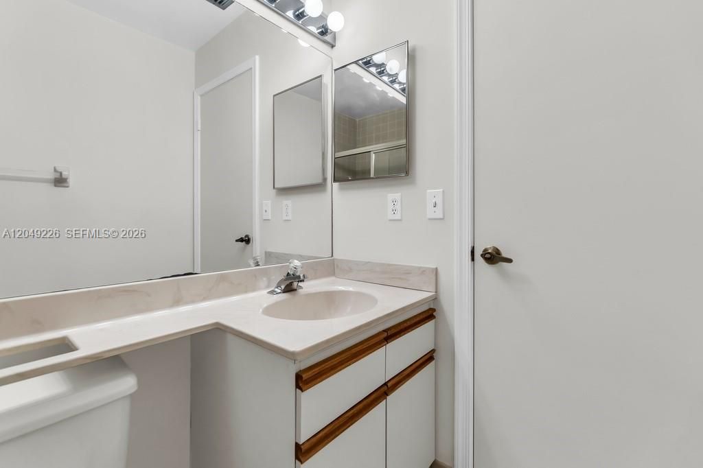 House bath has rarely been used!