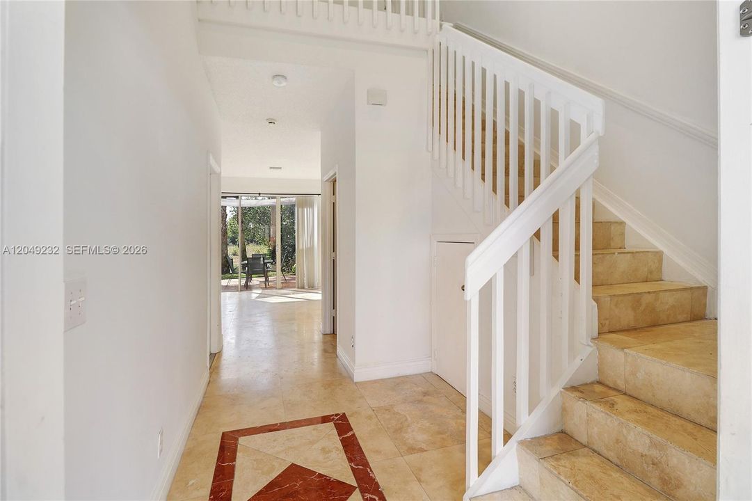 For Rent: $3,400 (3 beds, 2 baths, 1672 Square Feet)
