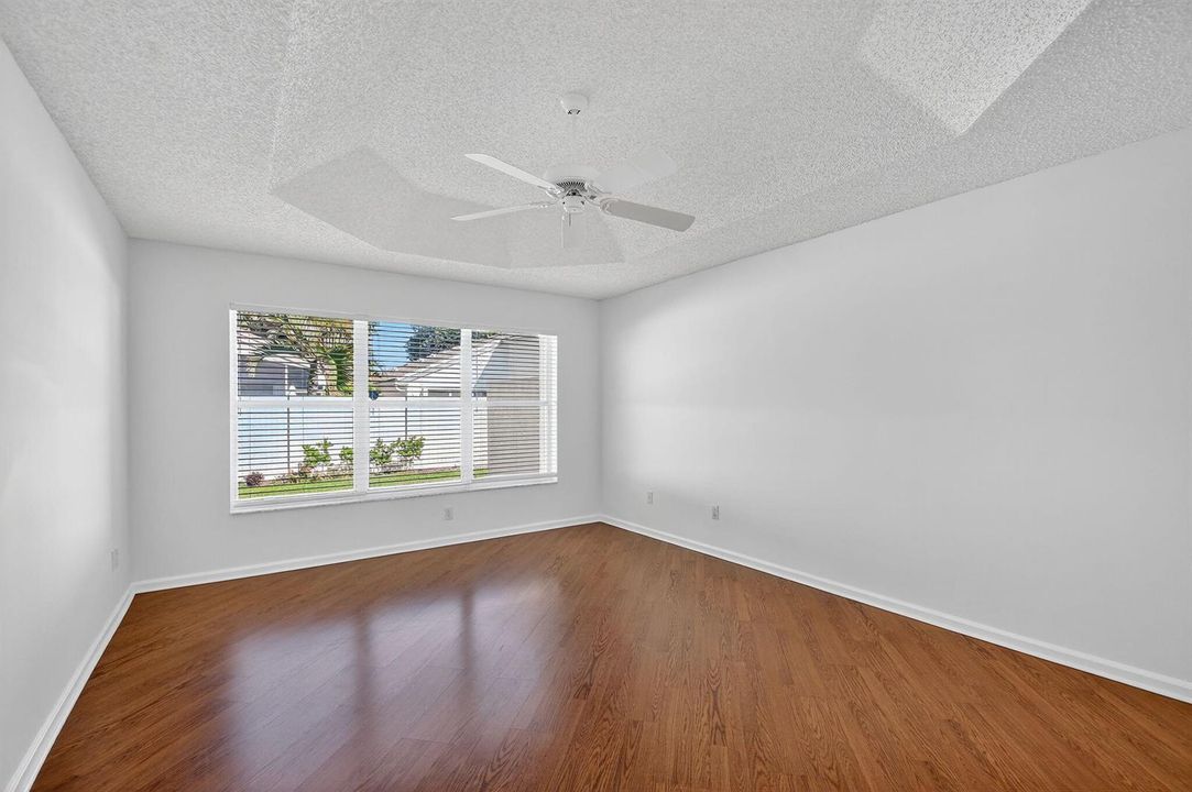Vaulted Master with tray ceiling