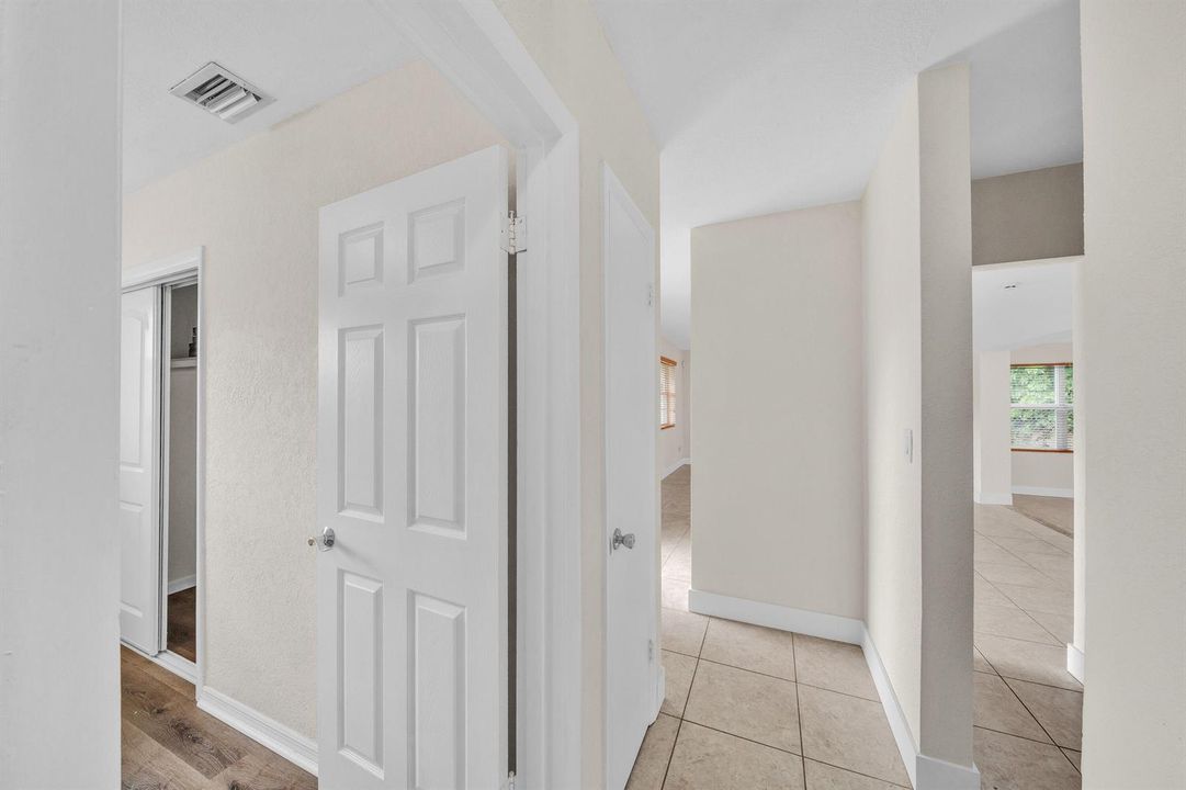 20 Foyer