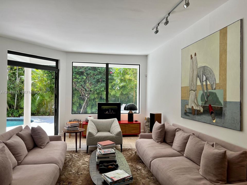 En Renta: $16,000 (4 camas, 5 baños, 3618 Pies cuadrados)