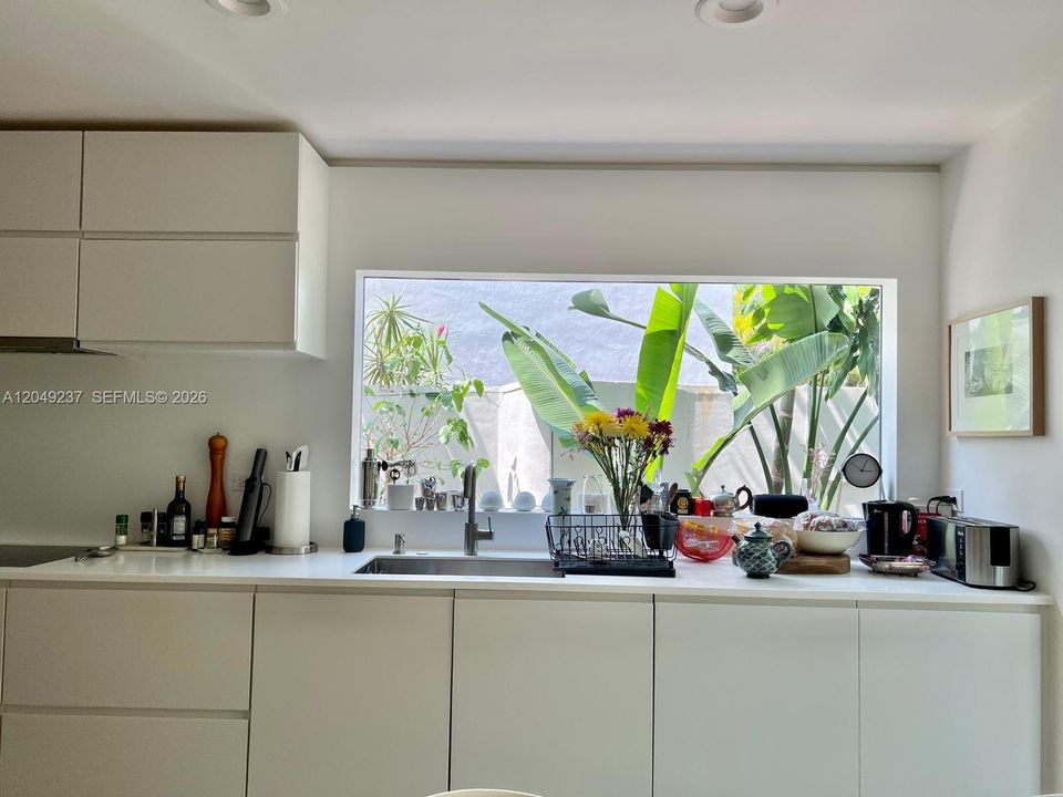 En Renta: $16,000 (4 camas, 5 baños, 3618 Pies cuadrados)