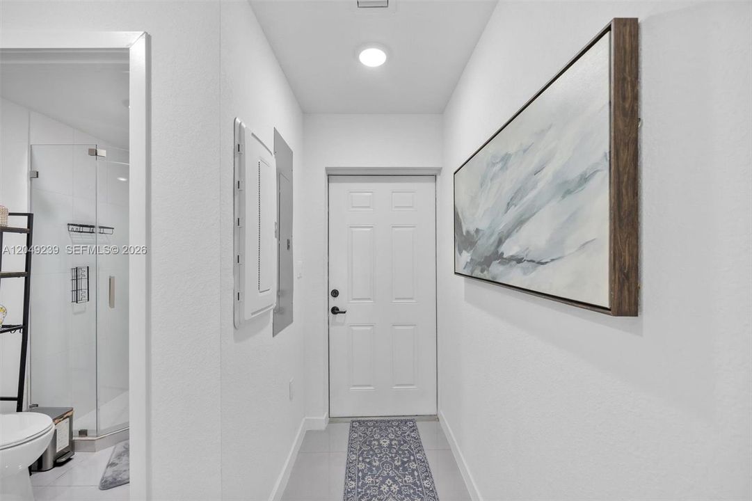 For Sale: $430,000 (4 beds, 3 baths, 1398 Square Feet)