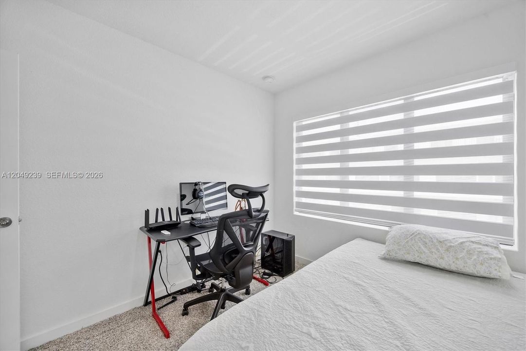 For Sale: $430,000 (4 beds, 3 baths, 1398 Square Feet)