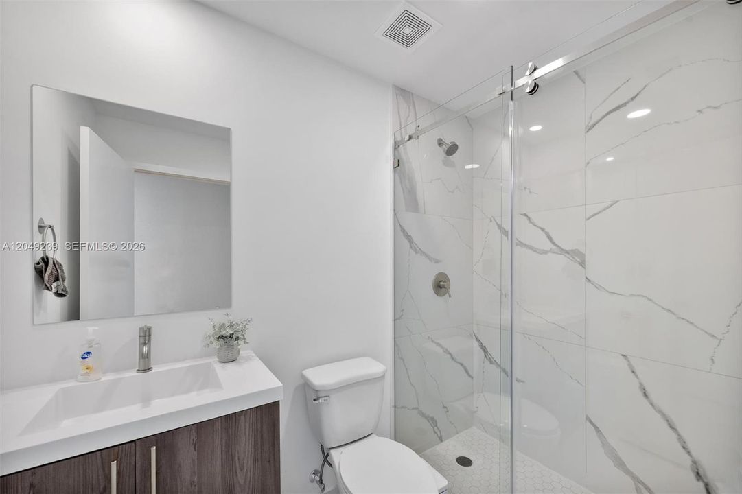 For Sale: $430,000 (4 beds, 3 baths, 1398 Square Feet)