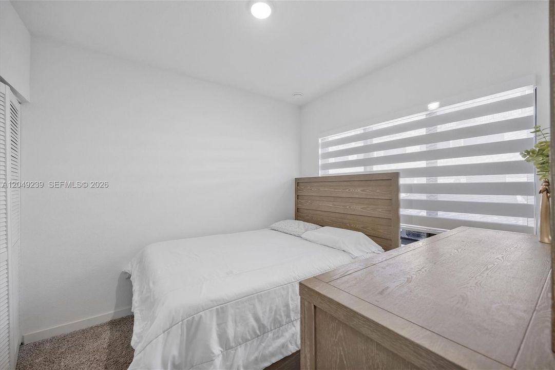 For Sale: $430,000 (4 beds, 3 baths, 1398 Square Feet)
