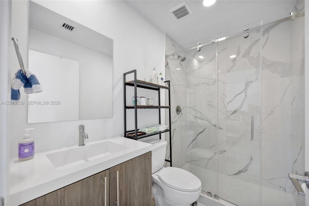 For Sale: $430,000 (4 beds, 3 baths, 1398 Square Feet)