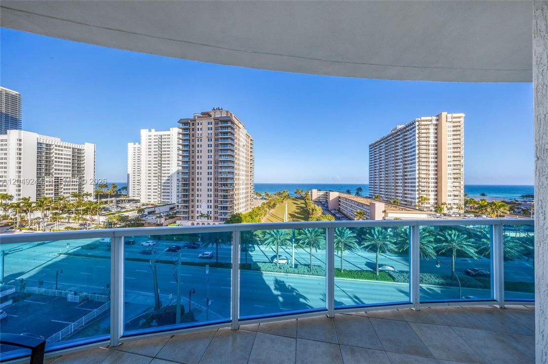 For Rent: $4,100 (2 beds, 2 baths, 1398 Square Feet)
