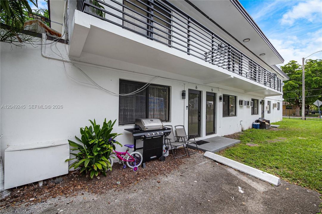 For Sale: $1,890,000 (0 beds, 0 baths, 6090 Square Feet)