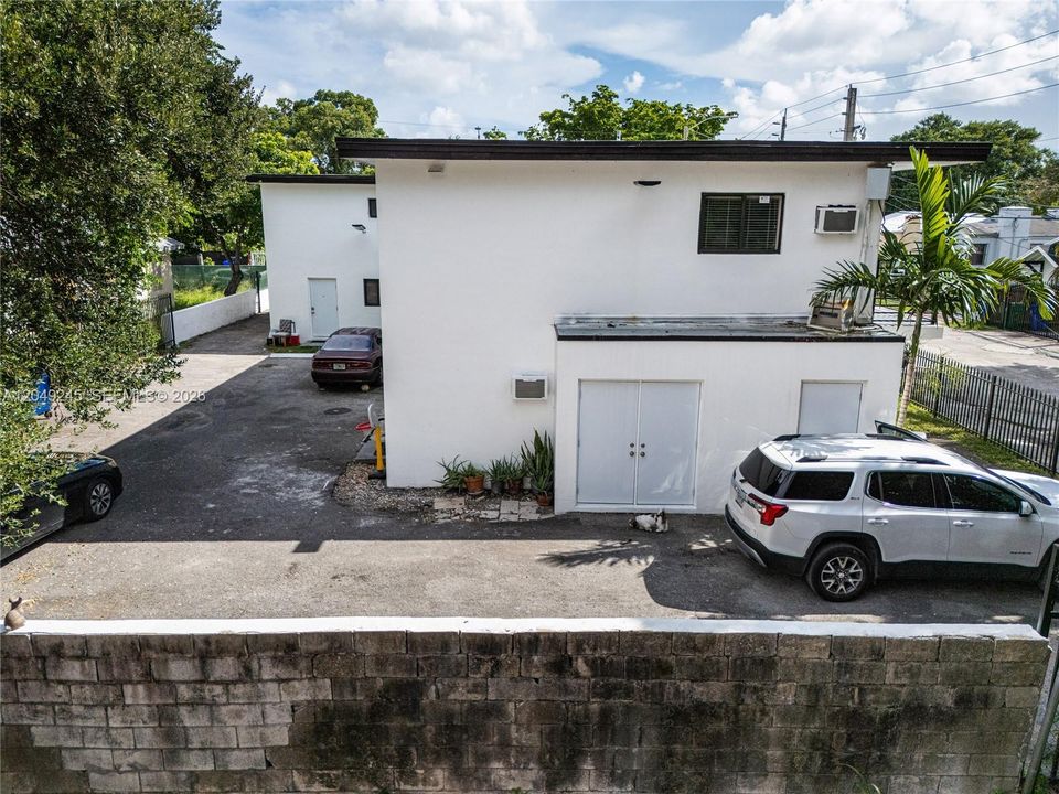 For Sale: $1,890,000 (0 beds, 0 baths, 6090 Square Feet)