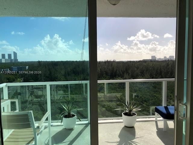 For Rent: $3,500 (2 beds, 2 baths, 1763 Square Feet)