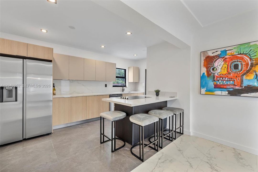 For Rent: $5,300 (4 beds, 2 baths, 1602 Square Feet)