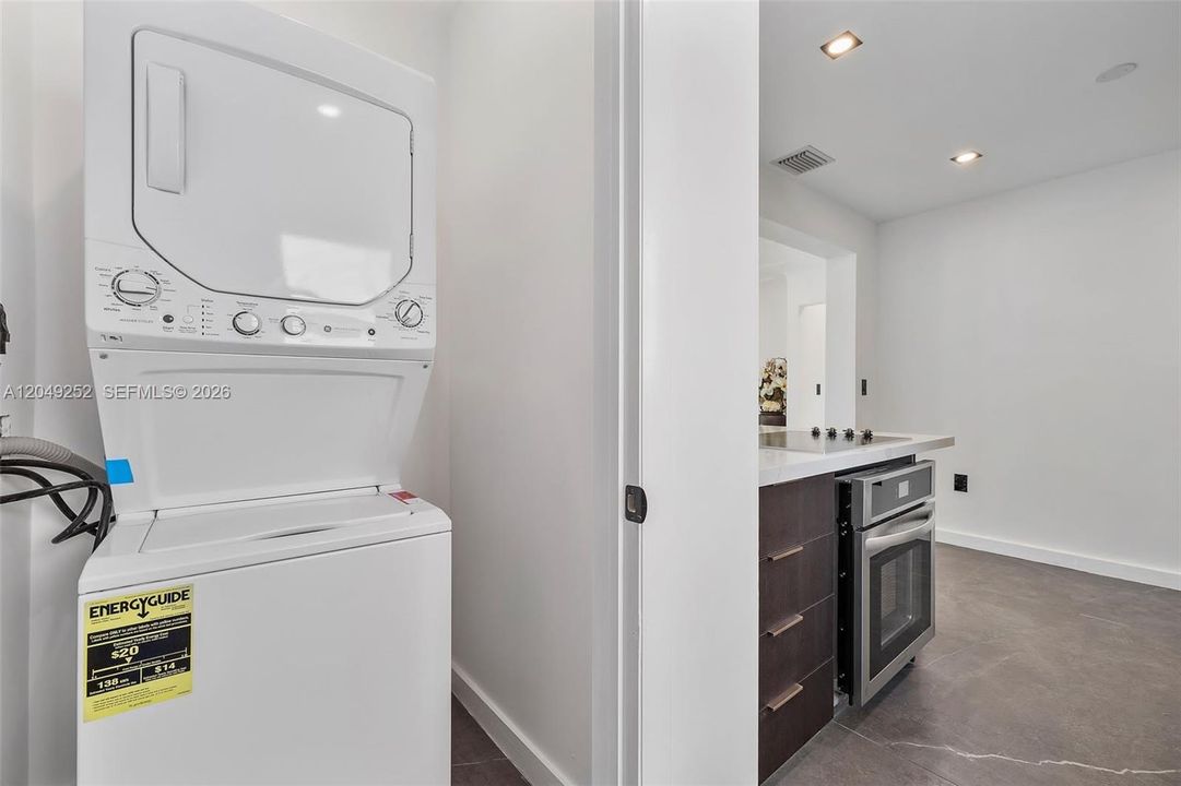 For Rent: $5,300 (4 beds, 2 baths, 1602 Square Feet)
