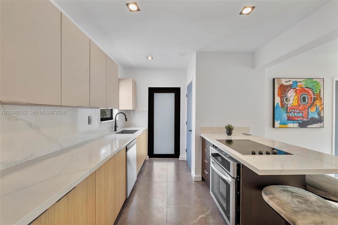For Rent: $5,300 (4 beds, 2 baths, 1602 Square Feet)