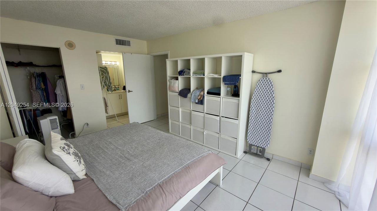 В аренду: $2,200 (1 спален, 1 ванн, 767 Квадратных фут)