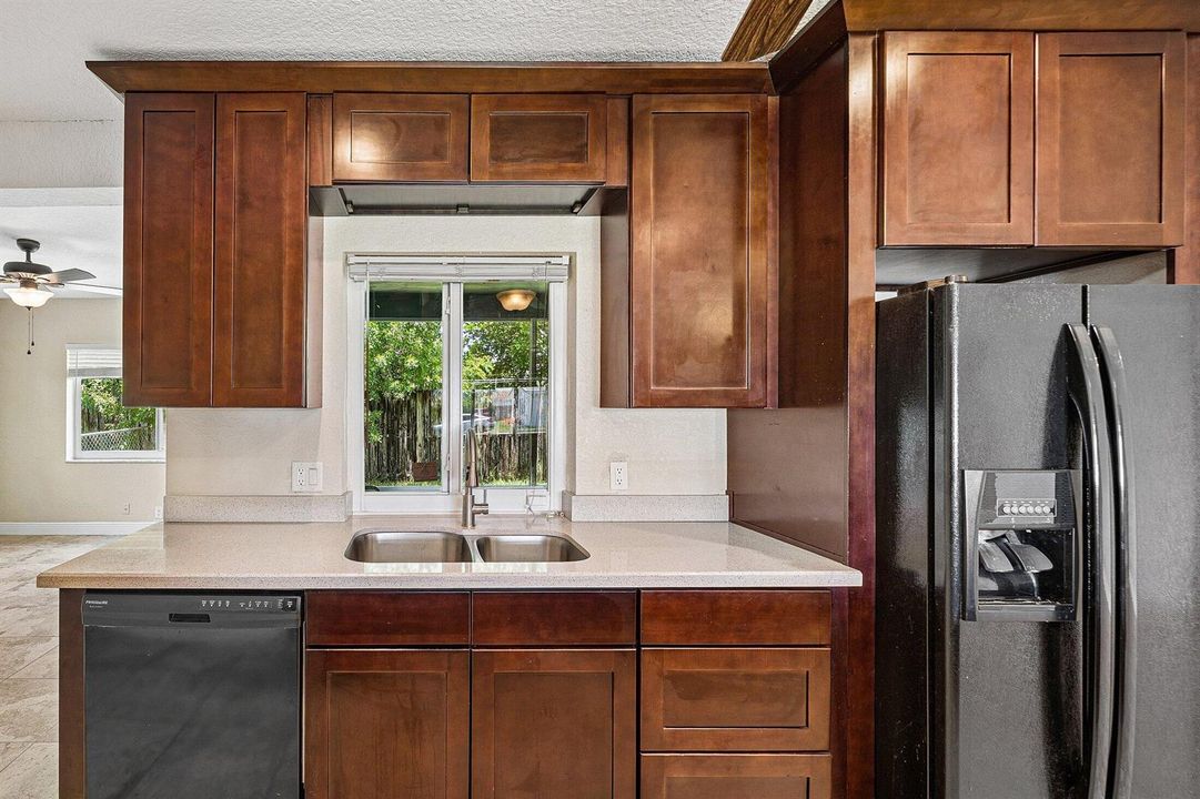 014-301Southeast3rdStreet-DeerfieldBeach