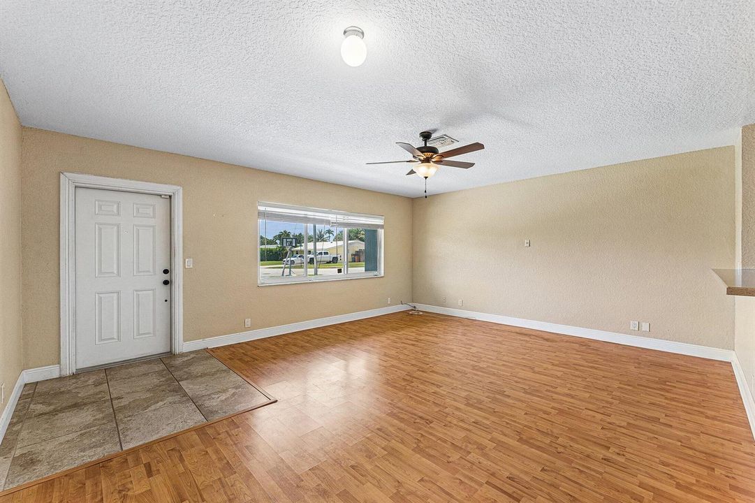 004-301Southeast3rdStreet-DeerfieldBeach