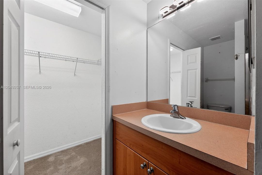 待售: $255,000 (3 贝兹, 2 浴室, 0 平方英尺)