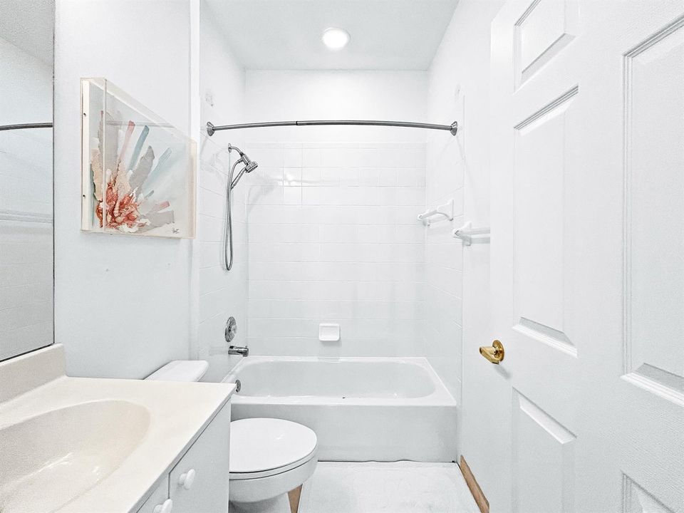2 BATHROOM