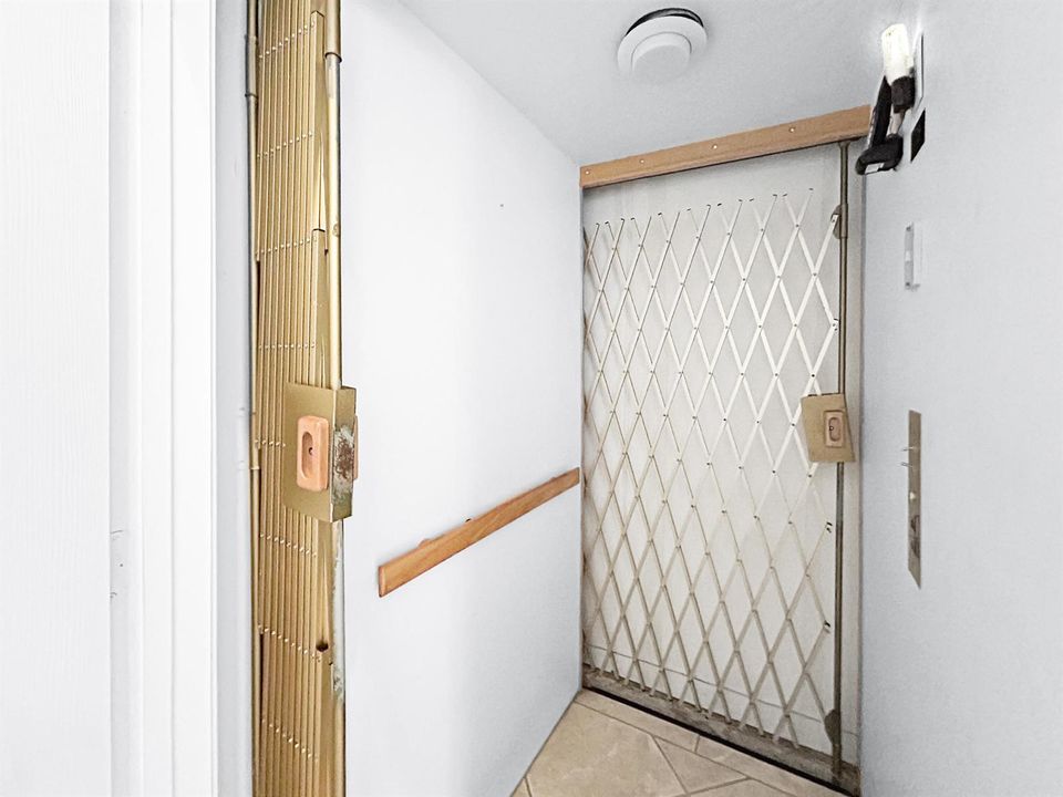ELEVATOR