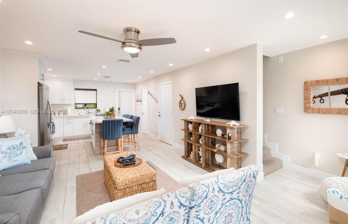 En Venta: $819,000 (2 camas, 2 baños, 918 Pies cuadrados)