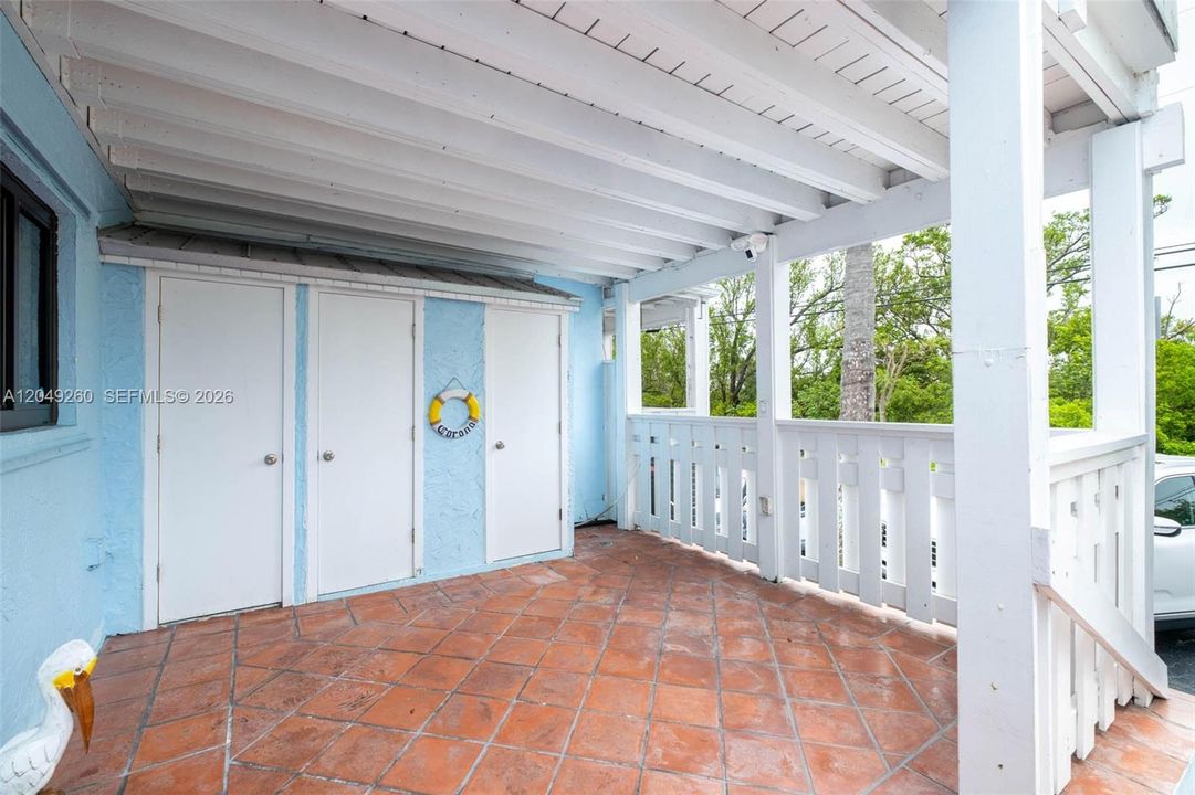 En Venta: $819,000 (2 camas, 2 baños, 918 Pies cuadrados)
