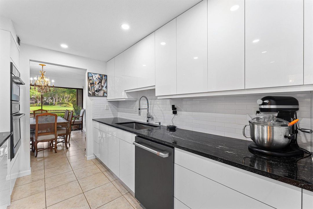 014-6864WillowWoodDrive-BocaRaton-FL-334