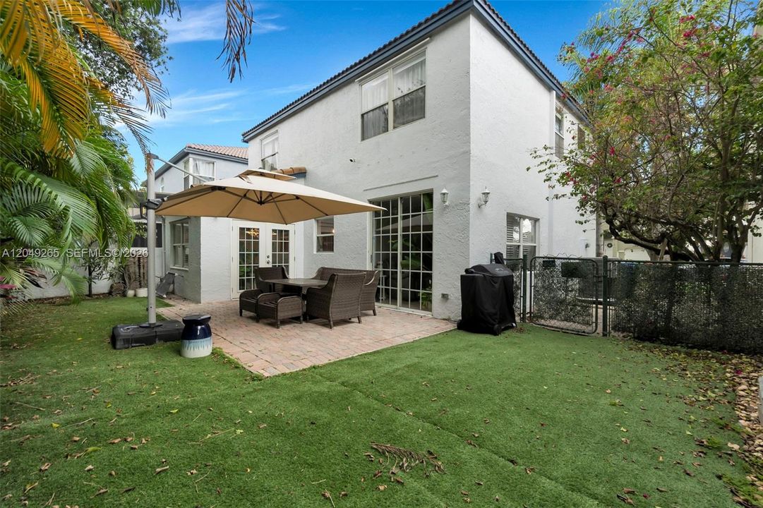 На продажу: $549,000 (3 спален, 2 ванн, 1697 Квадратных фут)