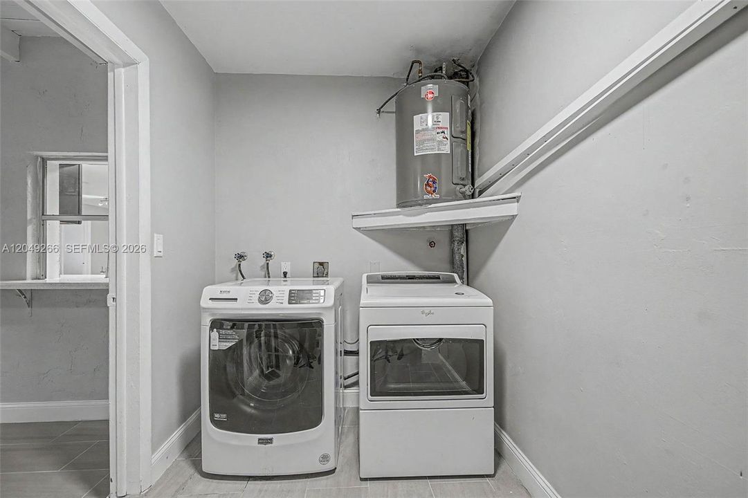 For Rent: $4,300 (3 beds, 2 baths, 1738 Square Feet)