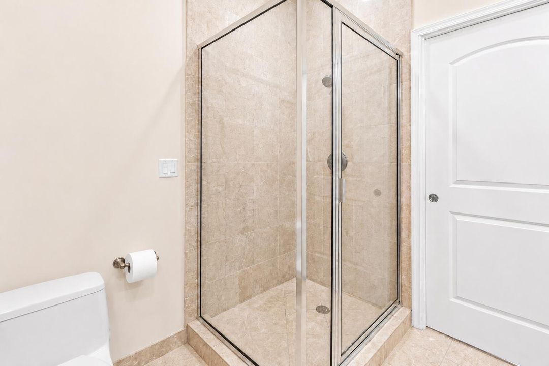 Primary Separate Soaking Tub & Shower