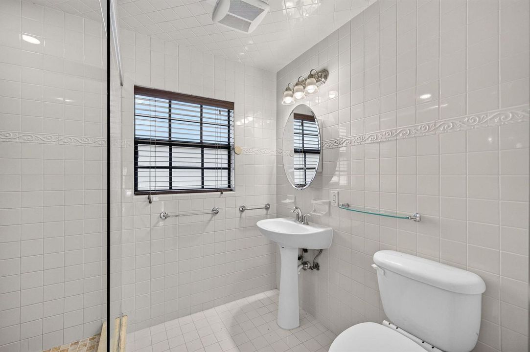 25-web-or-mls-699A1716